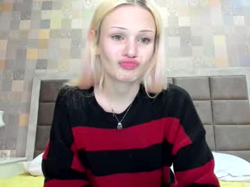 Samanthamiasnik1 Chaturbate stream image from December 24, 2024