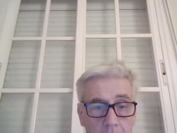 52artur Chaturbate stream image from December 24, 2024