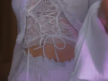 Annikie Chaturbate stream image from December 24, 2024