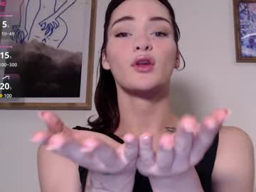 Aspenfrost Chaturbate stream image from December 24, 2024