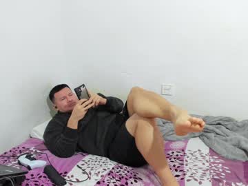 Fuckynations Chaturbate stream image from December 24, 2024