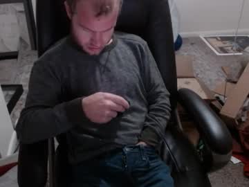 Larry196696 Chaturbate stream image from December 24, 2024