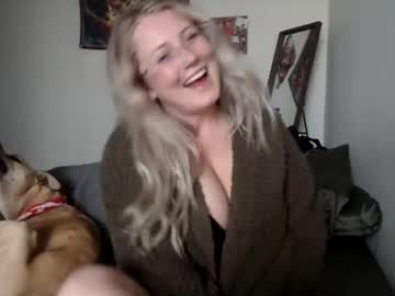 Luna__Luxe Chaturbate stream image from December 24, 2024