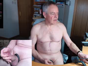 Andrew_9999 Chaturbate stream image from December 25, 2024