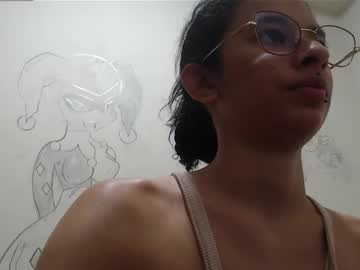 Kellyandkataleya Chaturbate stream image from December 25, 2024