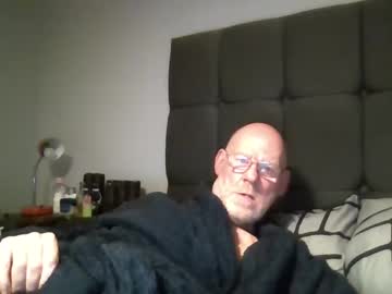 Kevlooking4sez Chaturbate stream image from December 25, 2024