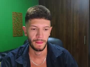Max_Tayloor Chaturbate stream image from December 25, 2024