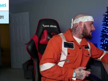 Burlybound Chaturbate stream image from December 25, 2024