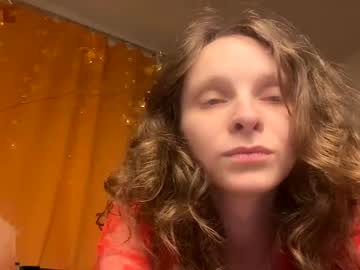 Magic_Mini_Moon Chaturbate stream image from December 25, 2024