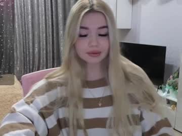 Maymallorie Chaturbate stream image from December 25, 2024
