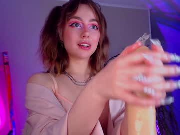 Sheeeeesh_Gurl Chaturbate stream image from December 25, 2024