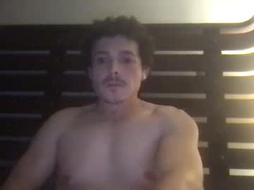 Drew45677 Chaturbate stream image from December 25, 2024