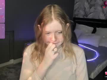 Molly_Powell Chaturbate stream image from December 25, 2024