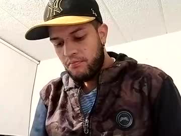 Frey_Dominik18 Chaturbate stream image from December 25, 2024