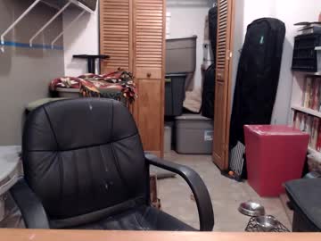 Jennyneeds Chaturbate stream image from December 25, 2024