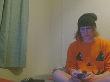 Tyyyler93 Chaturbate stream image from December 25, 2024