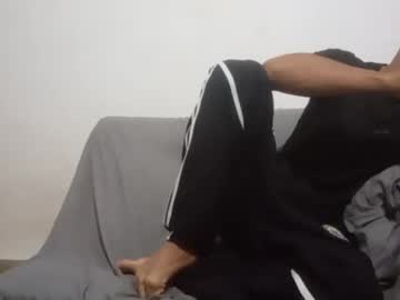 Uncriscasadiegos Chaturbate stream image from December 25, 2024