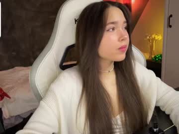 Kirarasay Chaturbate stream image from December 25, 2024