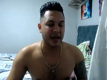 Maxximo_Decimo Chaturbate stream image from December 25, 2024