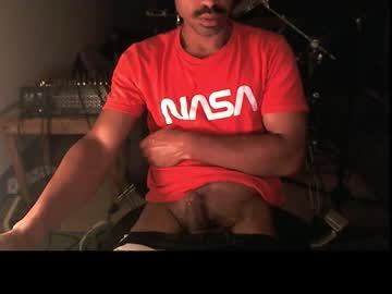 Vbigidux Chaturbate stream image from December 25, 2024