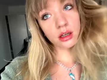 Nikyrush Chaturbate stream image from December 25, 2024