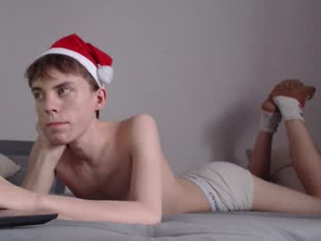 Hornybadbunny Chaturbate stream image from December 25, 2024