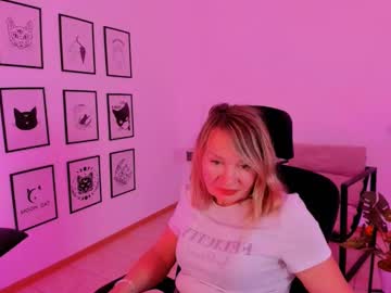 Rosalindafortuna Chaturbate stream image from December 25, 2024