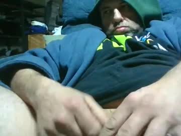 Caymen111 Chaturbate stream image from December 25, 2024