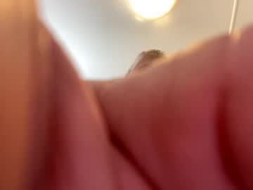 Luvtobenude21 Chaturbate stream image from December 25, 2024
