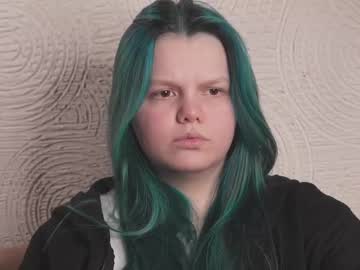 Noreengodsil Chaturbate stream image from December 25, 2024