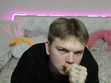 _Antin2uk_ Chaturbate stream image from December 25, 2024