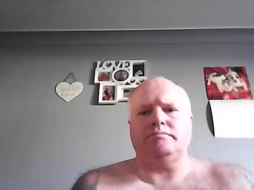 Kdus44 Chaturbate stream image from December 25, 2024