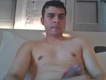 Robie_1 Chaturbate stream image from December 25, 2024