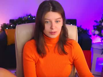 Nicolemoonn Chaturbate stream image from December 25, 2024