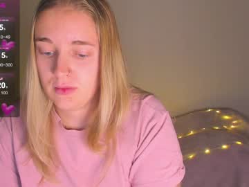 _Blonde_Babe_ Chaturbate stream image from December 25, 2024