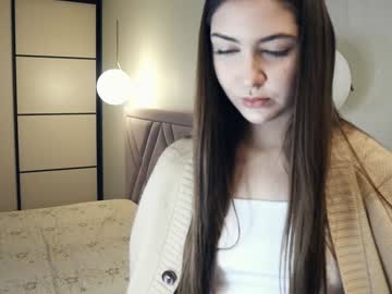 Esmefunnell Chaturbate stream image from December 25, 2024
