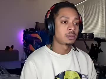 01longjohn Chaturbate stream image from December 25, 2024