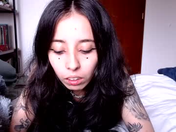 Babyluna_8_8 Chaturbate stream image from December 25, 2024