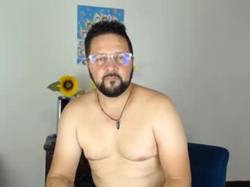 Klarck_ Chaturbate stream image from December 25, 2024