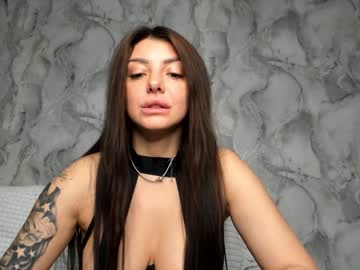 Juliablackcox Chaturbate stream image from December 25, 2024