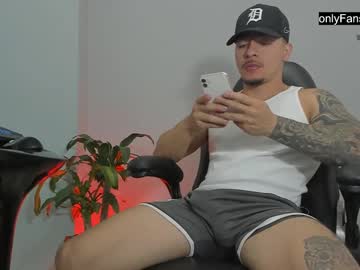 Boyc02_ Chaturbate stream image from December 25, 2024