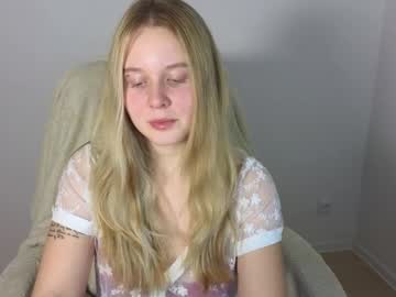 Marry_Swan Chaturbate stream image from December 25, 2024