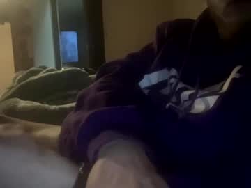 Cleatus27 Chaturbate stream image from December 25, 2024