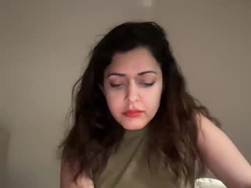 Nikkiluv007 Chaturbate stream image from December 25, 2024