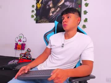 Oliver_Bray Chaturbate stream image from December 25, 2024