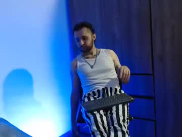 Dominichornet Chaturbate stream image from December 26, 2024