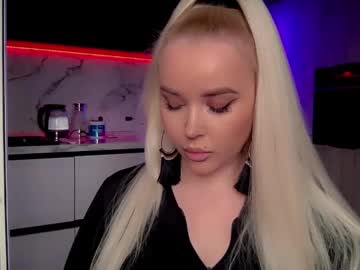 Blond_Diamond Chaturbate stream image from December 26, 2024