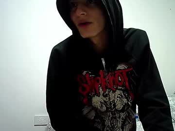 Findompetite Chaturbate stream image from December 26, 2024