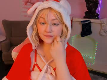 Mae_Barb1ee_ Chaturbate stream image from December 26, 2024