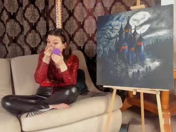 Berenicebayles Chaturbate stream image from December 26, 2024
